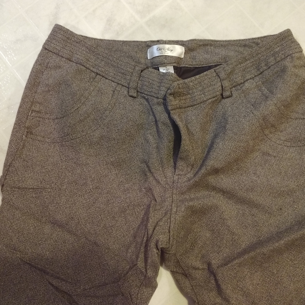 Capris - Picture 3 of 4